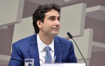 CPI do Crime: Galípolo confirma atuação técnica do BC no caso Banco Master