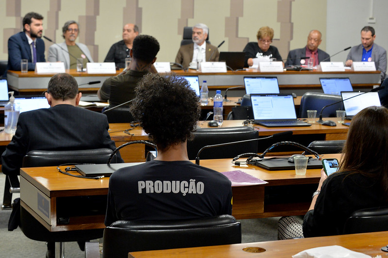 Cultura é instrumento de desenvolvimento do país, afirma Humberto Costa