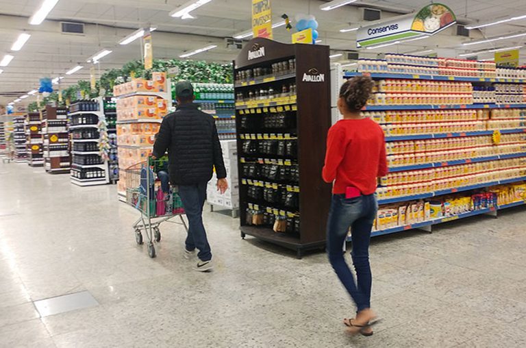 Vendas do varejo em janeiro-fevereiro têm maior alta em duas décadas e 21 bimestres positivos