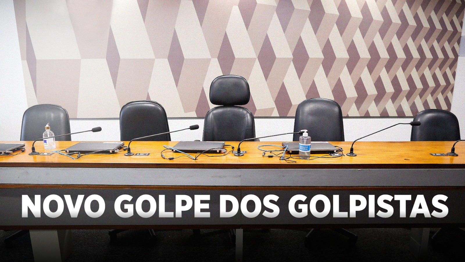 Extrema direita manobra para viajar com dinheiro público e visitar golpista nos Estados Unidos