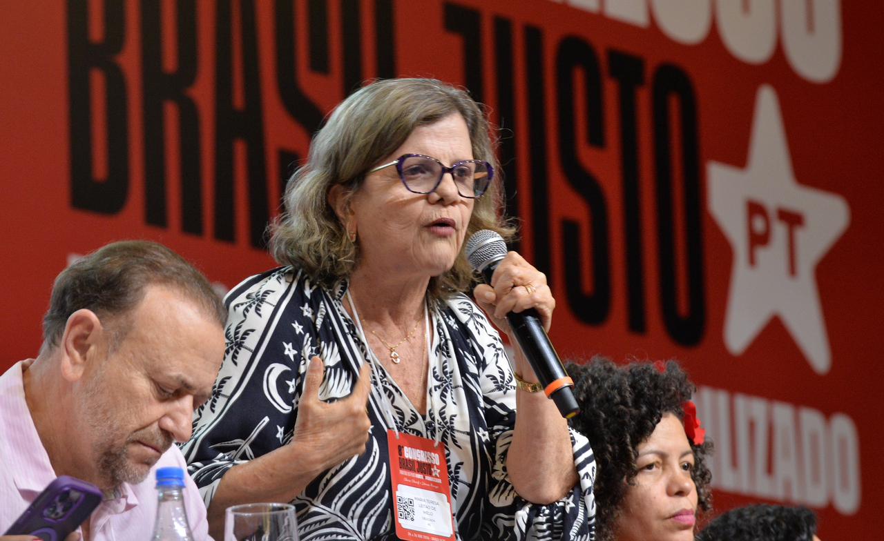 Bandeira petista, fim da Jornada 6×1 avança no Congresso