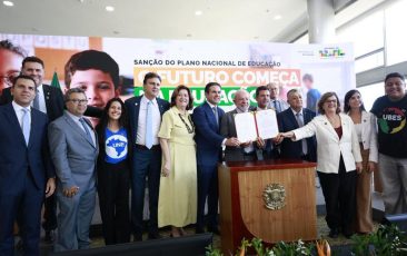 Sanção do novo PNE marca retomada do compromisso com a educação