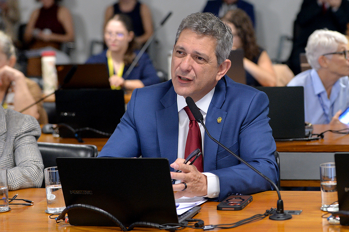 Senado aprova proposta de Rogério Carvalho para incentivar práticas complementares na saúde