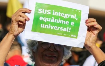 Senadores comemoram entrada do Brasil no grupo dos países com nível de desenvolvimento mais alto