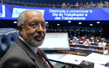 Paim faz último discurso no Senado sobre Primeiro de Maio e diz que fim da escala 6×1 é prioridade
