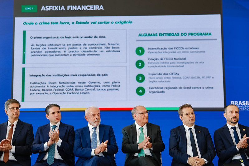 Lula lança programa contra o crime organizado e diz que vai criar Ministério quando PEC for aprovada