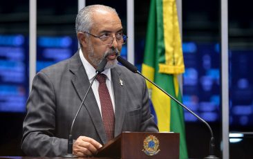 Paim afirma que abolição segue inconclusa e cobra políticas de igualdade