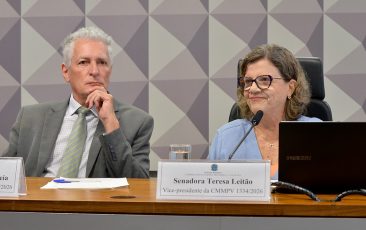 Financiamento da educação domina debate sobre MP do piso dos professores