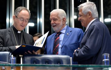 Congresso homenageia os 475 anos da criação da Diocese de Salvador