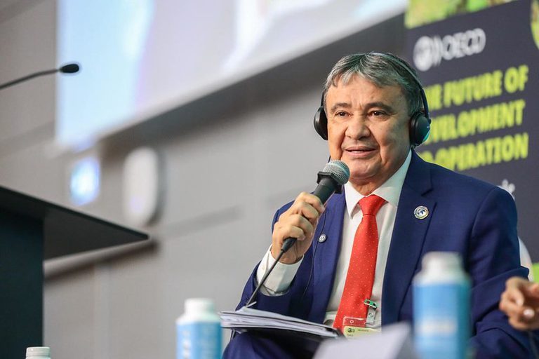 ‘Um mundo com menos fome e pobreza será mais estável’, afirma Wellington Dias na OCDE