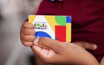 Estudo e dados oficiais rebatem crítica preconceituosa ao Bolsa Família