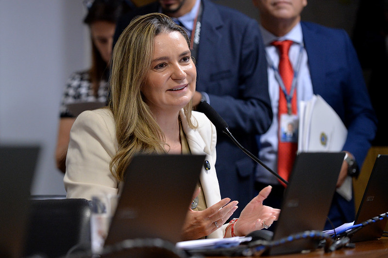 Proposta de Augusta Brito garante correção anual do microcrédito pela inflação