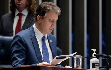 Em Plenário, Camilo Santana comemora bons resultados do Programa Brasil contra o Crime Organizado