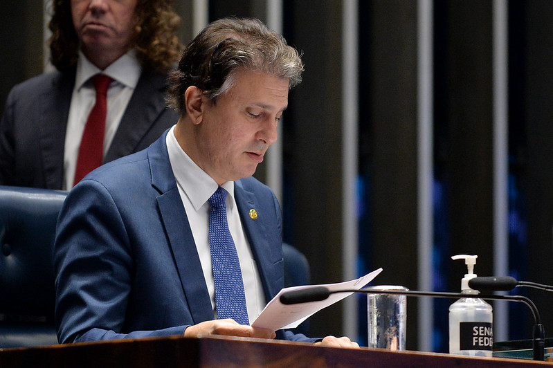 Em Plenário, Camilo Santana comemora bons resultados do Programa Brasil contra o Crime Organizado
