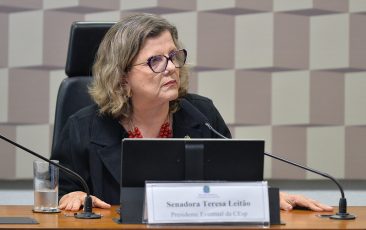Avança proposta que dispensa atletas profissionais de estágio obrigatório