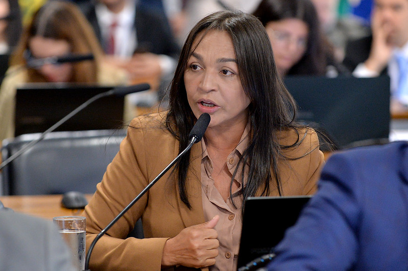 CCJ aprova relatório de Eliziane Gama que regulamenta divórcio ‘post mortem’