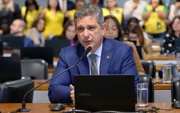 Bancada do PT apoia aprovação de aposentadoria especial para agentes de saúde