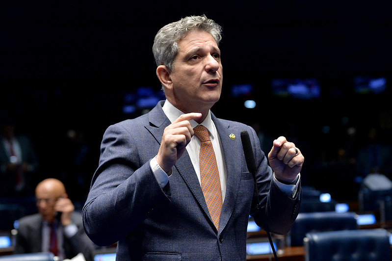 Faz o L: taxa de desemprego tem nível mais baixo desde 2012