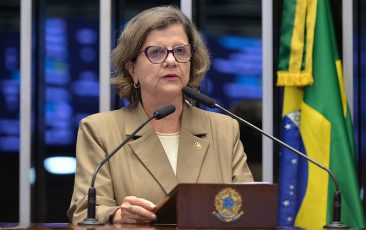 Teresa Leitão assume Liderança do Governo defendendo diálogo e democracia