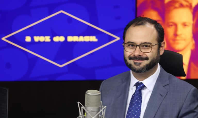 Fim da escala 6×1 deve impulsionar consumo e produtividade, diz ministro Paulo Pereira