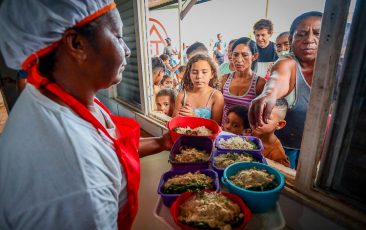 Brasil registra queda histórica da fome entre mulheres, negros e crianças