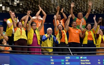 Senado conclui votação da PEC da aposentadoria especial para agentes de saúde
