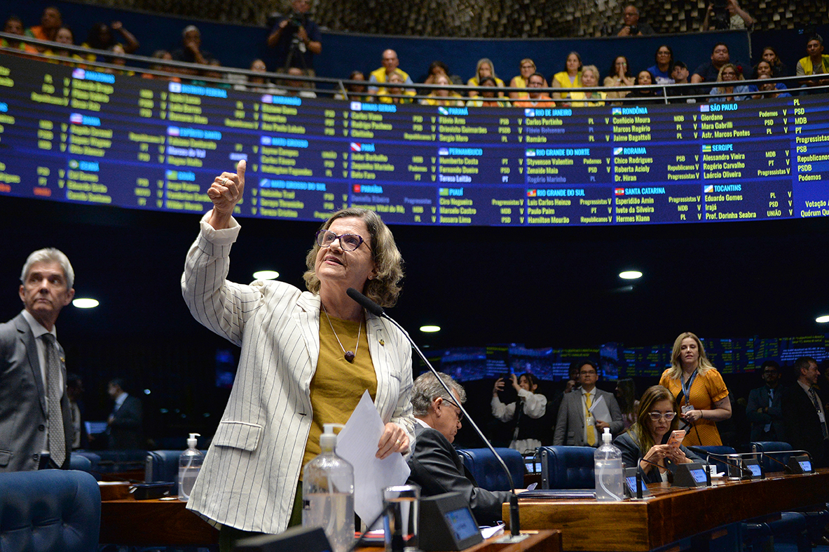 Senado conclui votação da PEC da aposentadoria especial para agentes de saúde