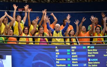 Senado conclui votação da PEC da aposentadoria especial para agentes de saúde
