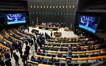 Medidas provisórias sobre transporte, diesel, chuvas e aviação são prorrogadas