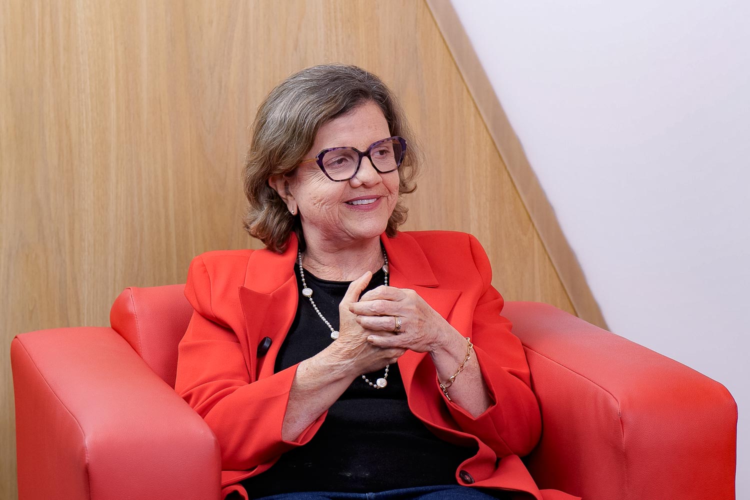Teresa: “vamos desatar os nós políticos para que a votação do fim da 6×1 aconteça”