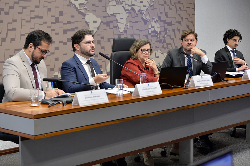 Especialistas destacam necessidade de regulamentação de data centers com atenção aos impactos ambientais