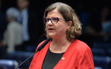 Teresa Leitão vê possibilidade de votação do fim escala 6×1 no próximo esforço concentrado