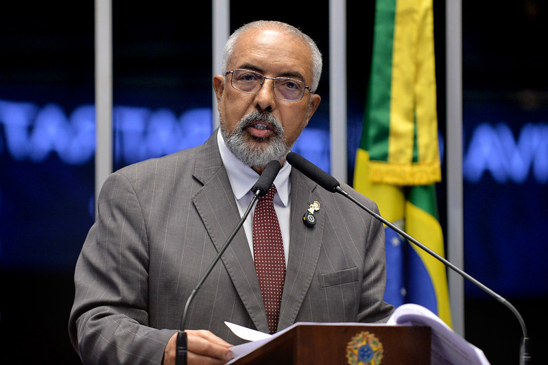 Paim espera votação histórica da PEC que acaba com escala 6×1 nesta quarta