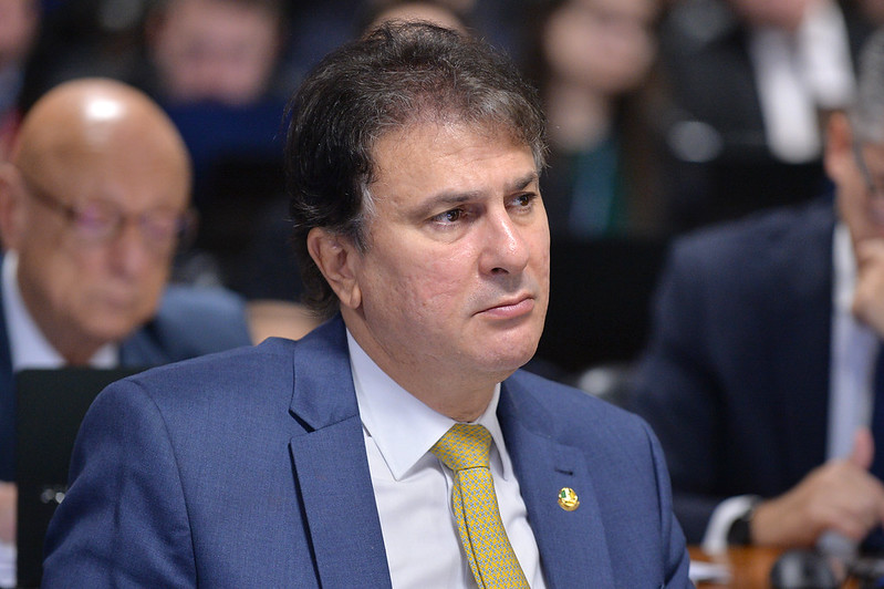 Aprovado relatório de Camilo Santana sobre recursos para estímulo a energias renováveis no Nordeste