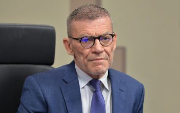 CCJ aprova Estatuto dos Cães e Gatos, com parecer favorável de Fabiano Contarato