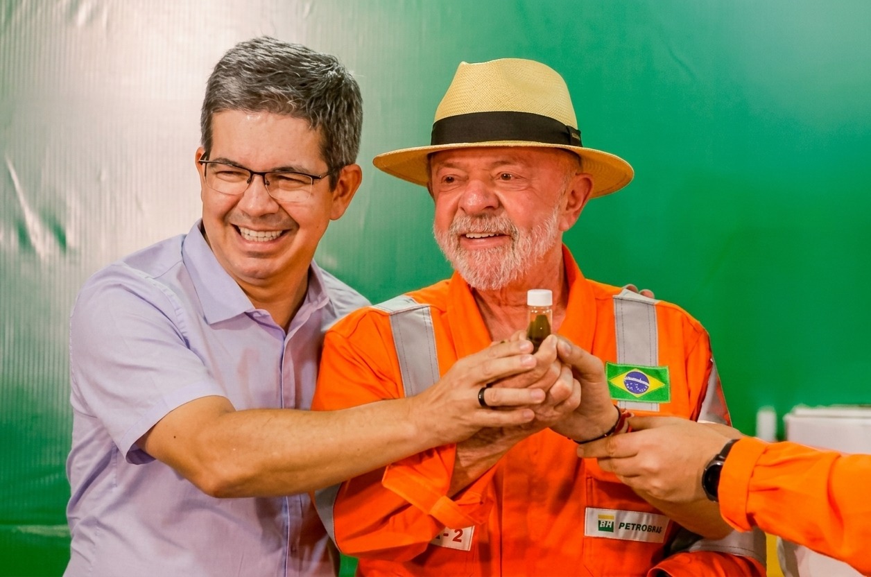 Descoberta de petróleo no Amapá é celebrada por Lula e Randolfe Rodrigues como marco histórico para o estado