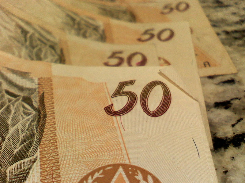 Copom reduz Selic para 14% ao ano; Humberto Costa considera taxa insuficiente