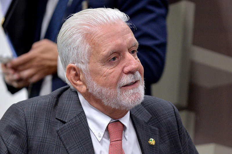 CAE aprova projeto de Jaques Wagner que reduz contribuição previdenciária de municípios mais pobres