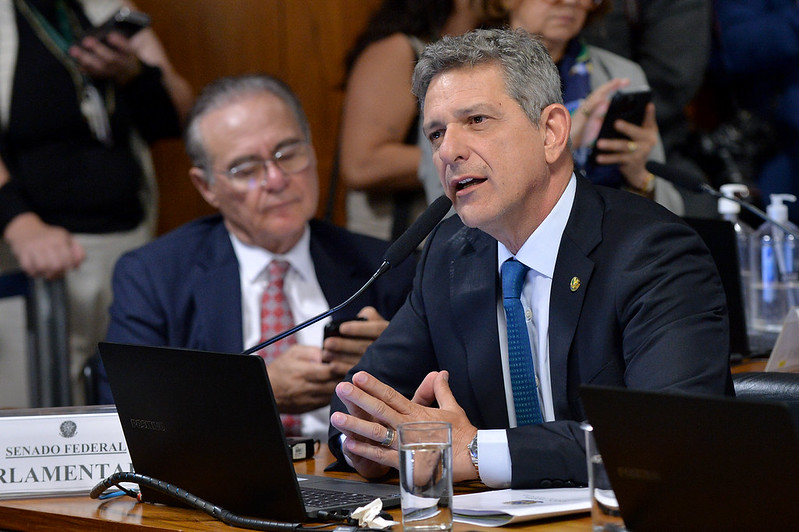 Comissão aprova texto-base da PEC da Segurança Pública