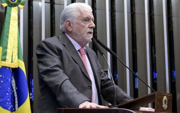 Jaques tenta reeleição para lutar por desenvolvimento regional e direito dos trabalhadores