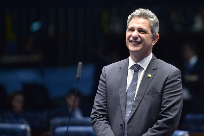 Da saúde pública ao Senado: Rogério Carvalho construiu carreira entre a medicina e a política