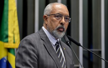 Agosto como Mês Nacional de Combate à Desigualdade Social e Enfrentamento à Pobreza é aprovado na CAS