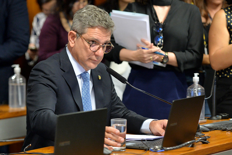 Aprovada na CMA, relatório de Rogério Carvalho cria Política Nacional do Sistema Costeiro-Marinho