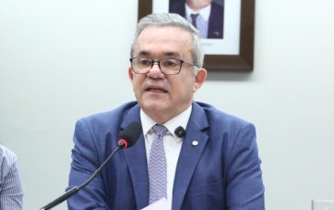 Saúde, educação e agricultura familiar são as bandeiras de Vander Loubet