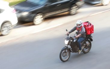 Senado aprova crédito para motoristas de aplicativo, taxistas e profissionais do transporte