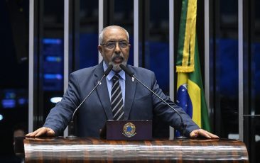 Paim: redução da jornada é continuidade da luta histórica dos trabalhadores