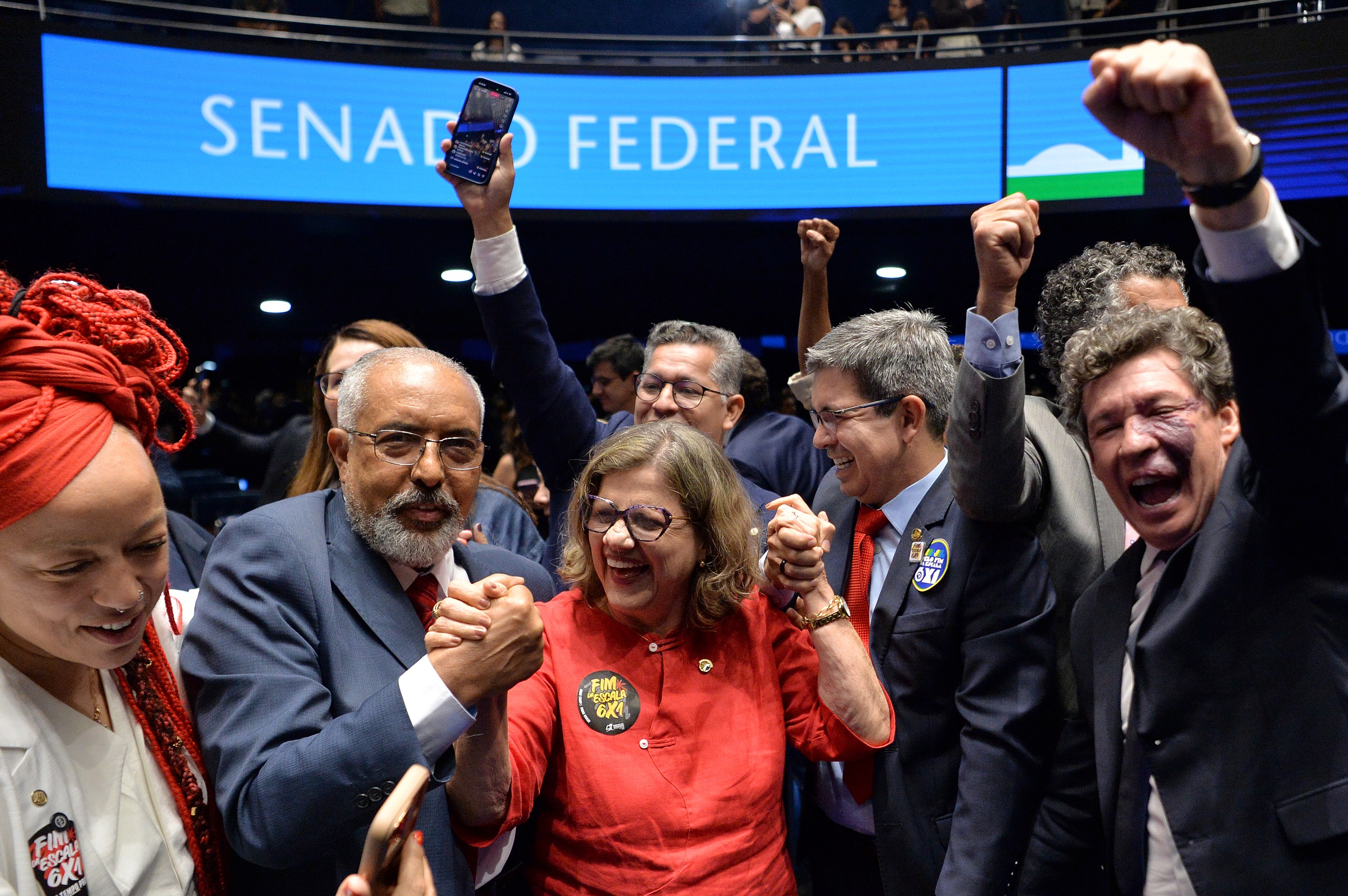 Vitória do povo: Senado aprova fim da jornada 6×1 e garante conquista histórica