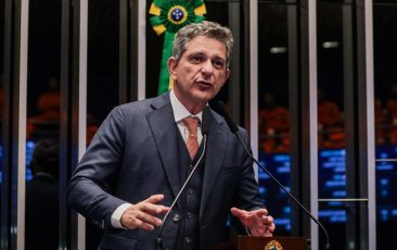 Senador Rogério apresenta propostas para fortalecer o esporte feminino, proteger vítimas de violência e valorizar a enfermagem