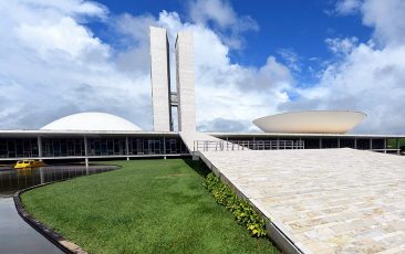 PT amplia renovação e chega à próxima legislatura com dez nomes no Senado