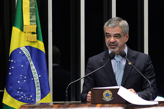 humberto_costa_plenario